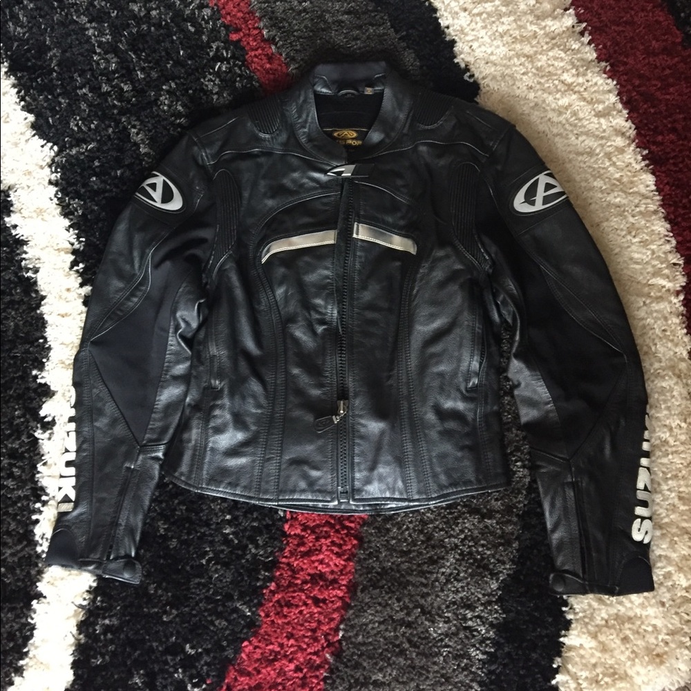 Brand new Genuine Leather Suzuki Motorcycle jacket