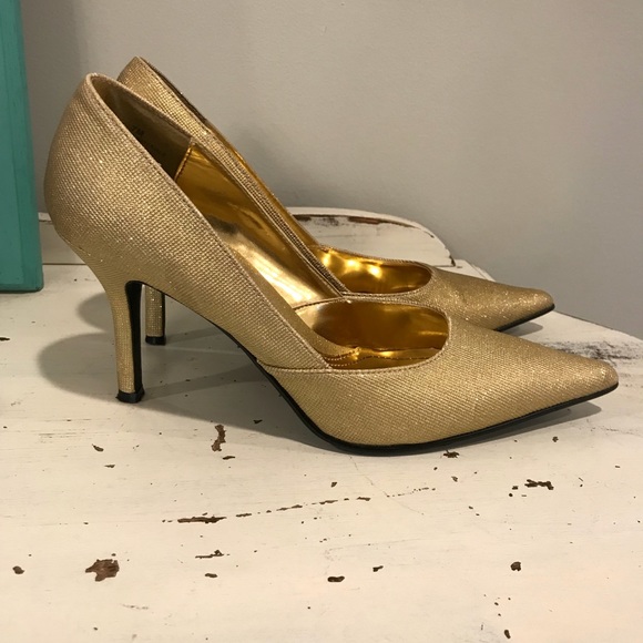 Gold Heels - Picture 2 of 5