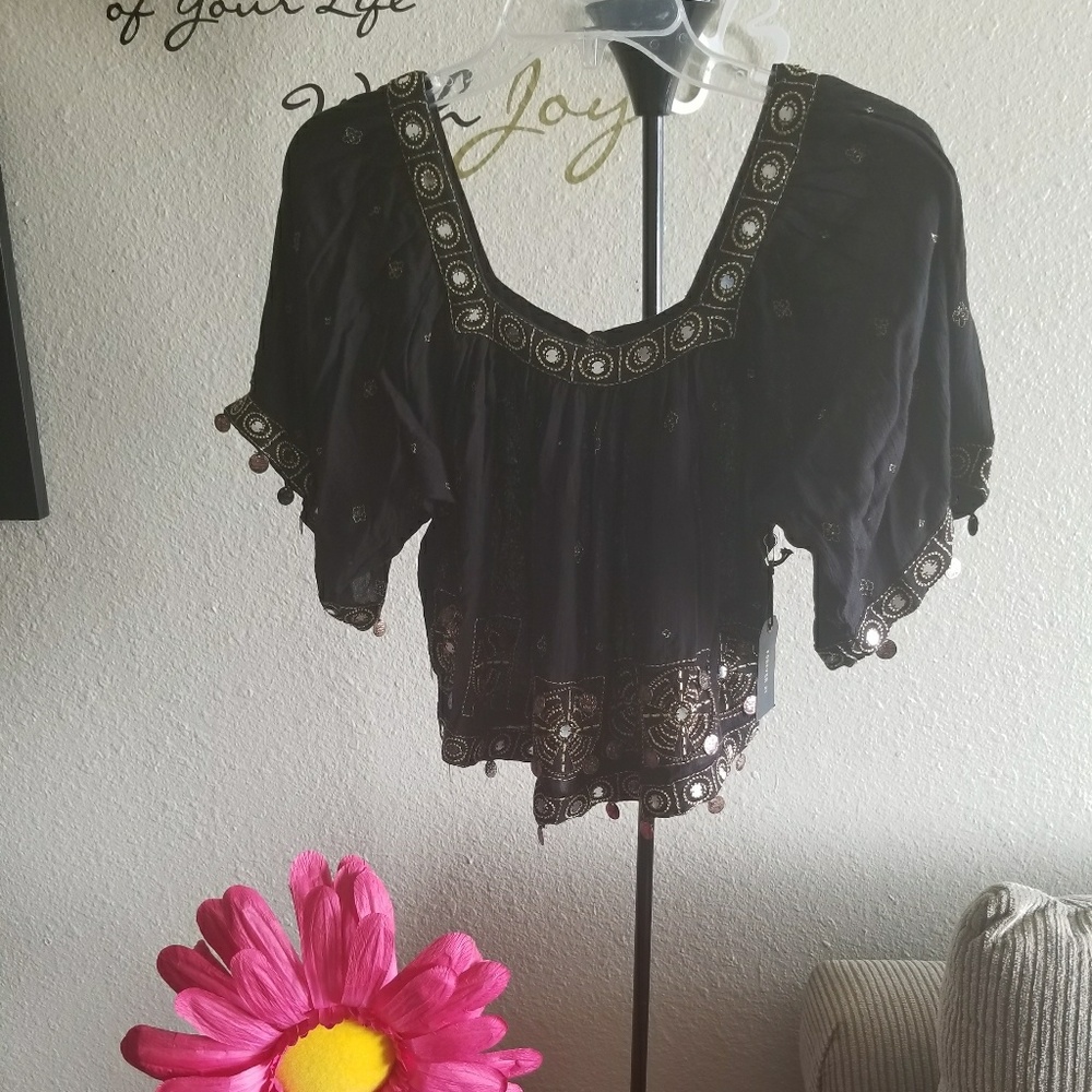 🆕️Blouse - Picture 3 of 3