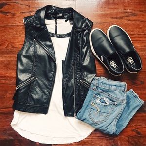 H&M faux leather moto vest US size 2 NWOT