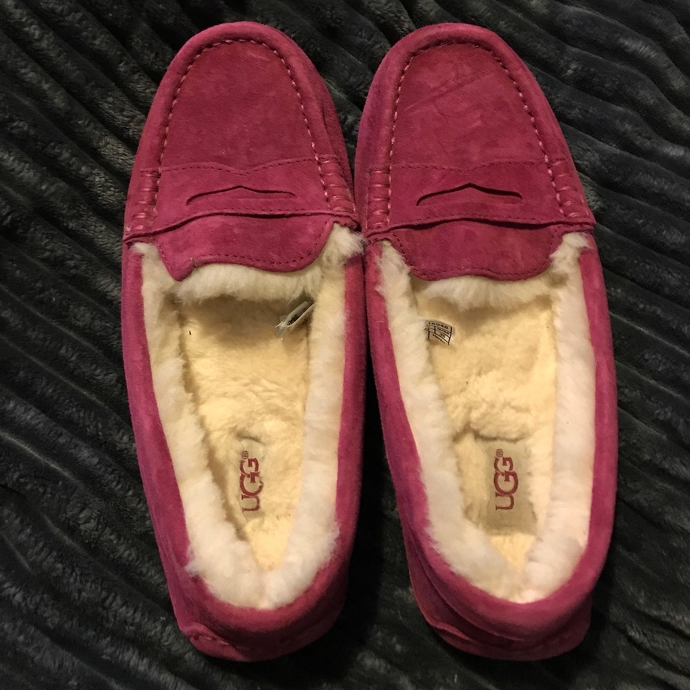 UGG magenta slippers for indoor or outdoor use