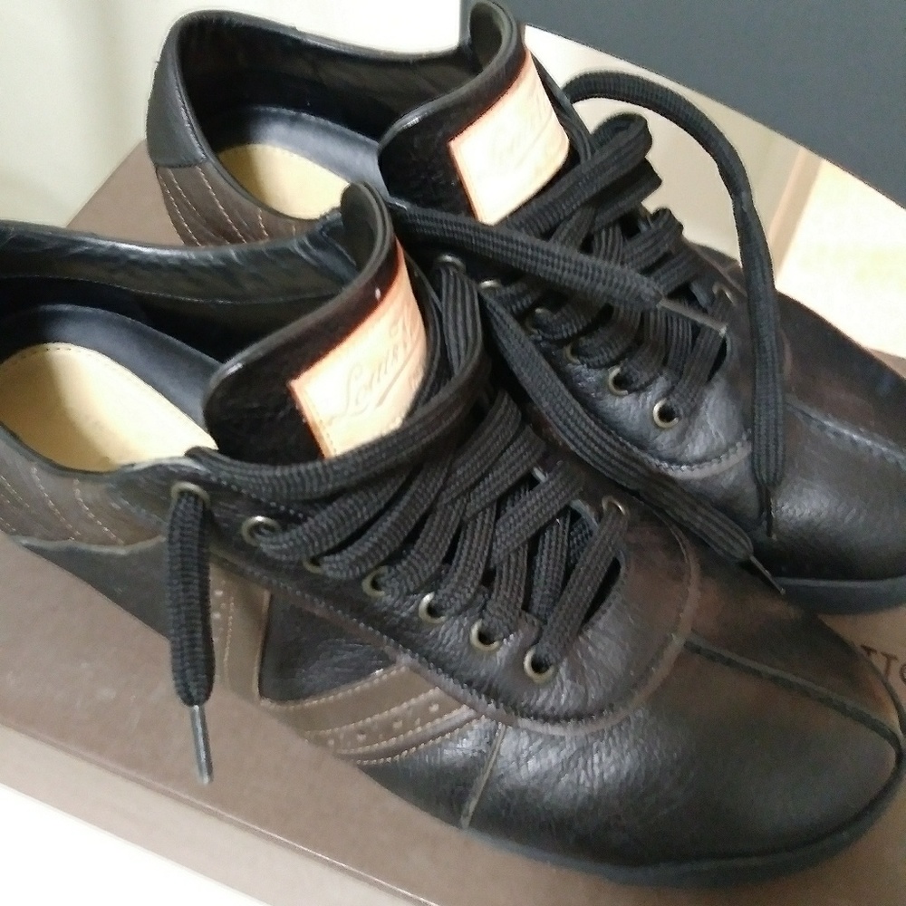 Authentic male Louis Vuitton Sneaker
