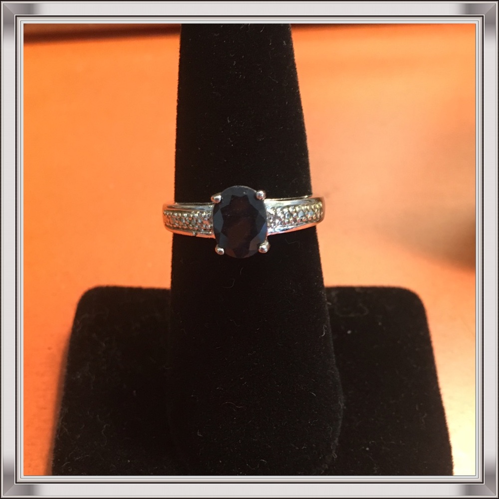 Pretty Ring with Black Stone