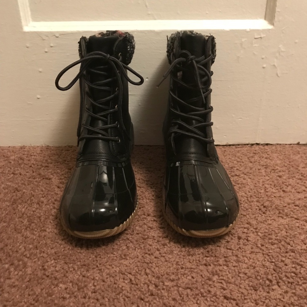 Brand New all black Duck Boots