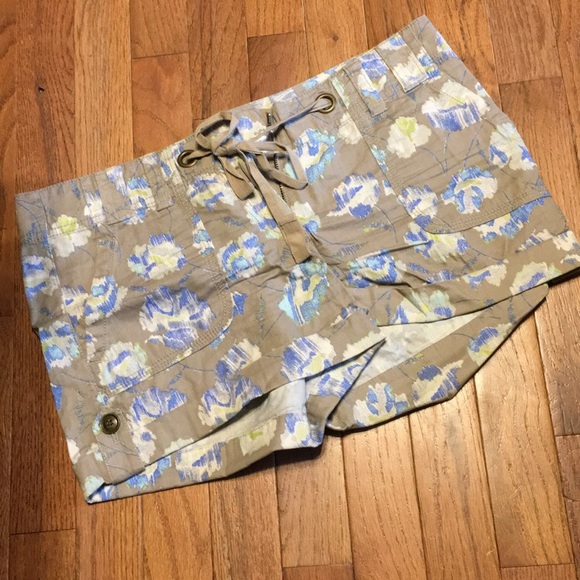 Ann Taylor LOFT Shorts - Picture 1 of 2