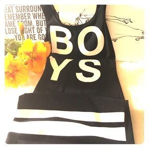H&M -B O Y S black/white Letter dress.