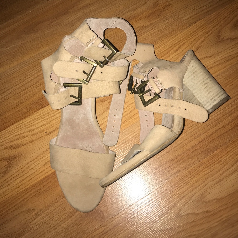 Seychelles sandals