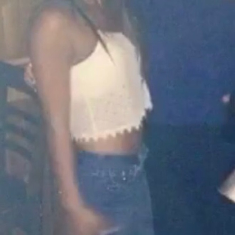 Crop top - Picture 3 of 3