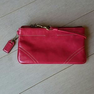 Coach Patent Gallery Wristlet