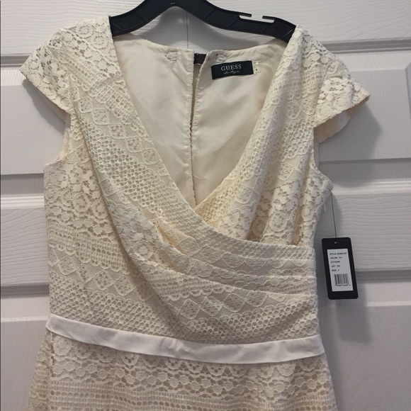 NWT Ivory lace Guess faux wrap dress size 4 - Picture 2 of 7