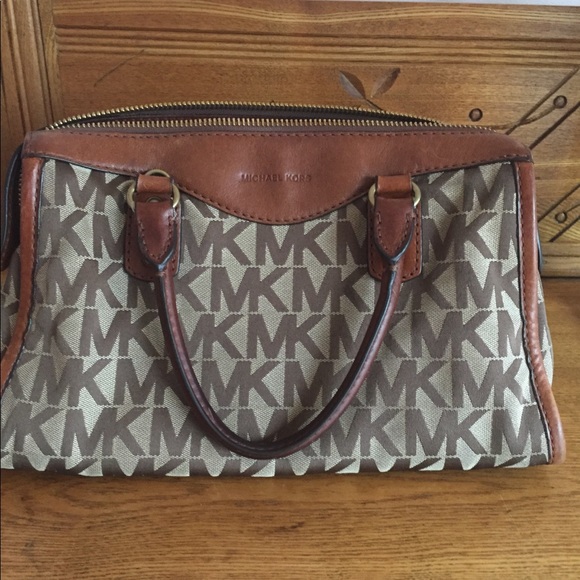 Michael Kors Handbag - Picture 1 of 4