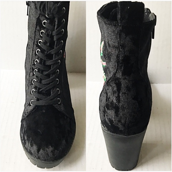 Cutest Ever Booty Crushed Velvet Floral Sold - Picture 3 of 4