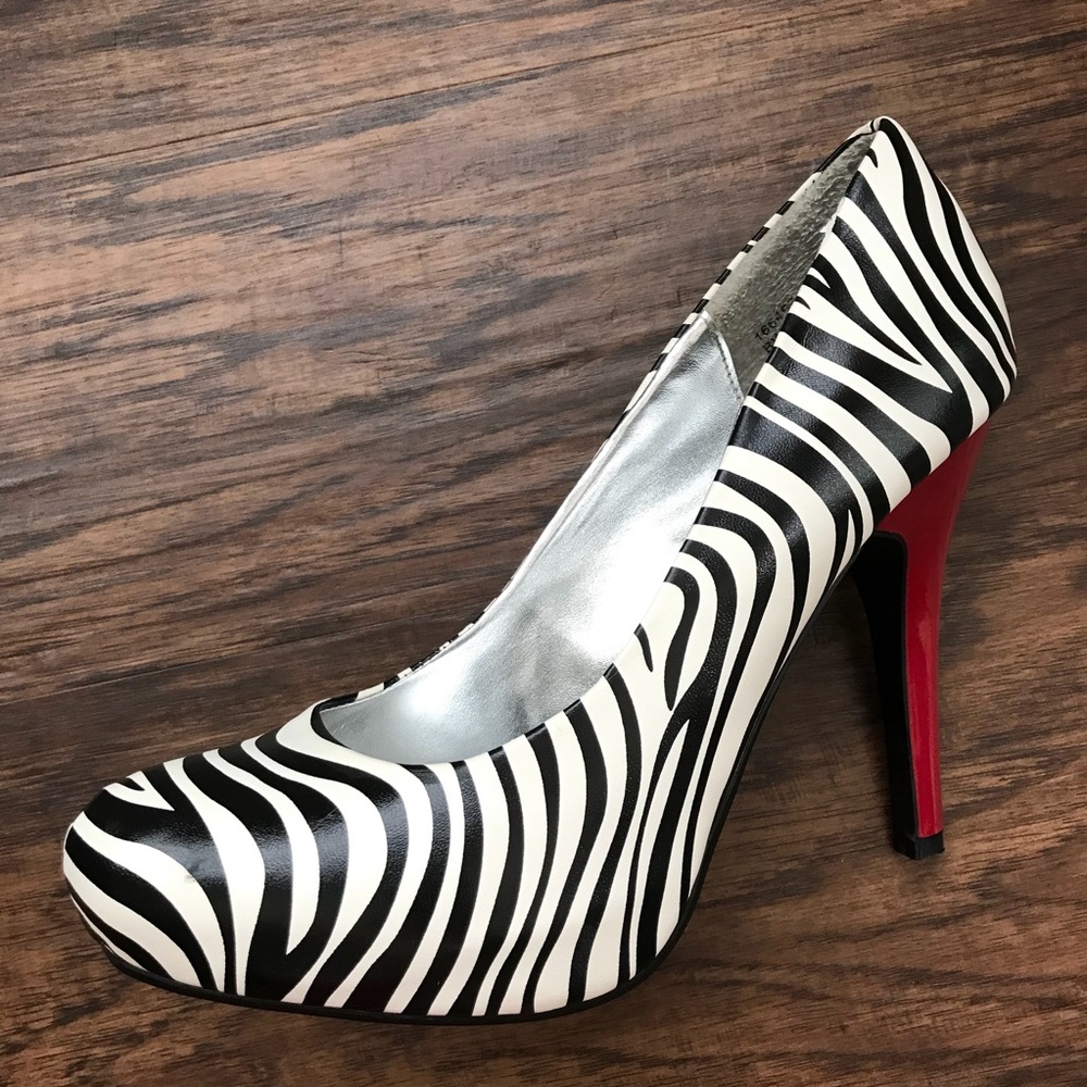 Zebra red heeled shoes size 10