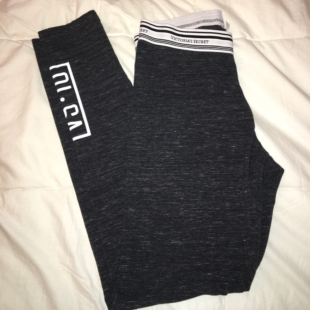 Victoria’s Secret Legging / Yoga Pant