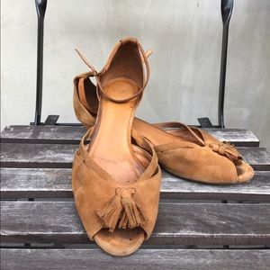 Madewell tan suede low heel sandals with tassel