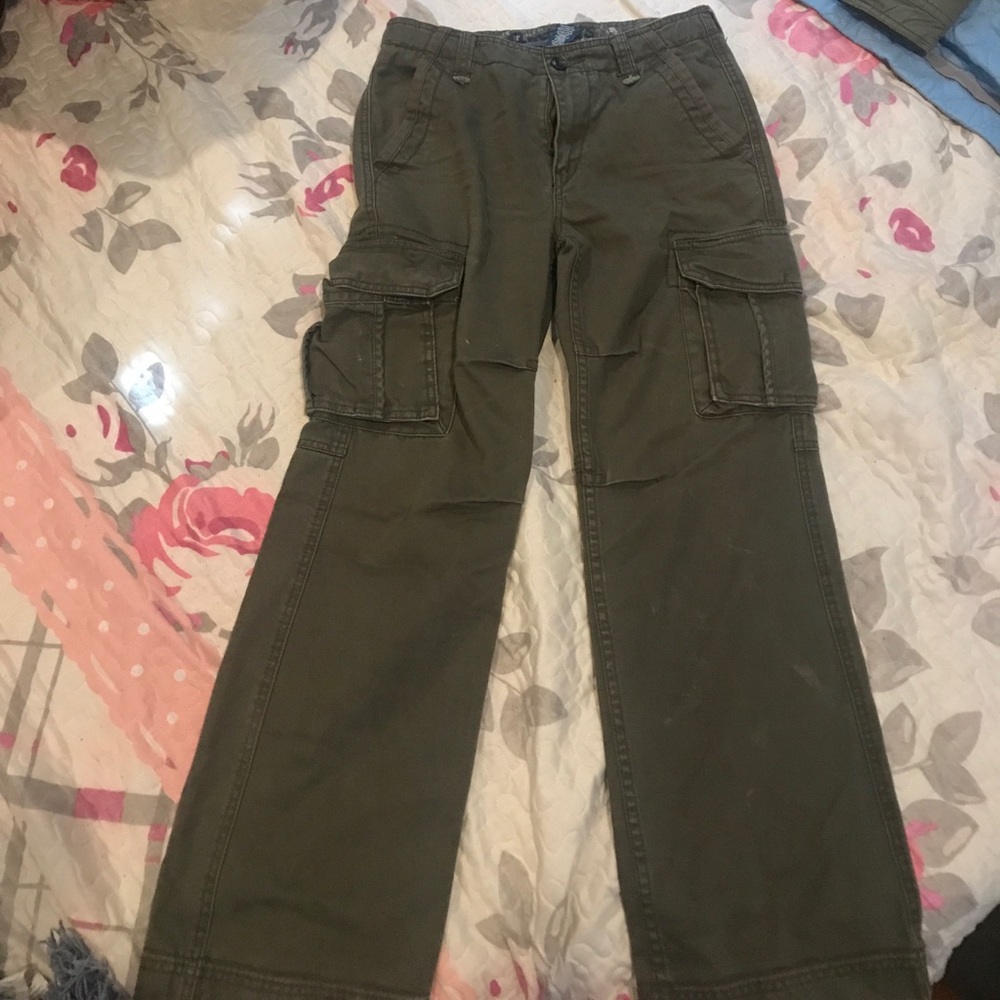 Military army green pants with wide leg!