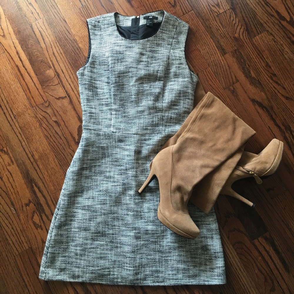 Woven black and white shift dress