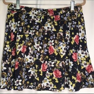 Banana Republic M floral print miniskirt