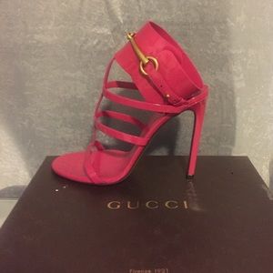 • Gucci Ursula sandals