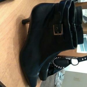 Size 8 boots worn once