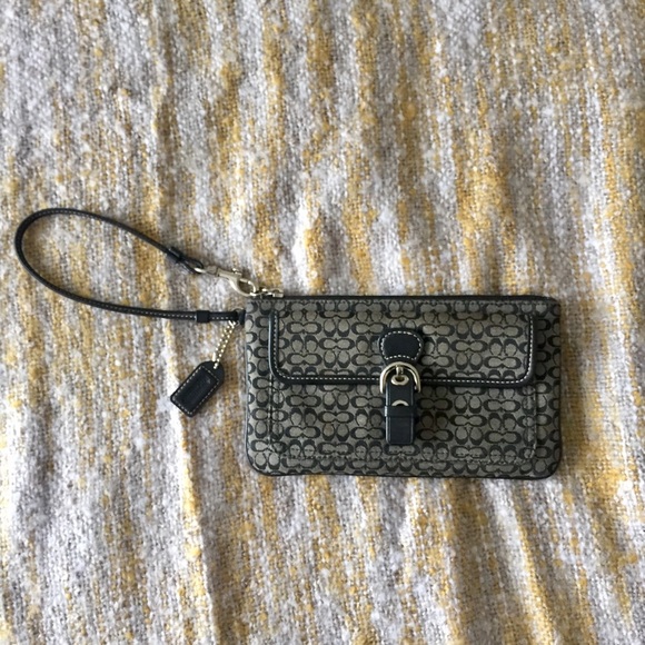 COACH Wristlet - Picture 2 of 8