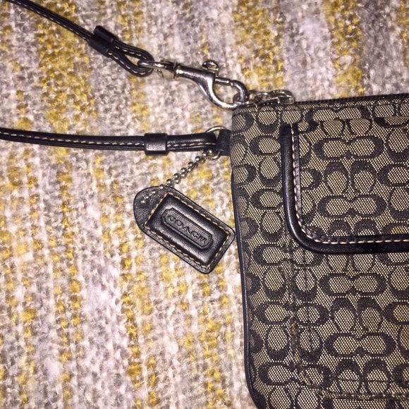 COACH Wristlet - Picture 3 of 8