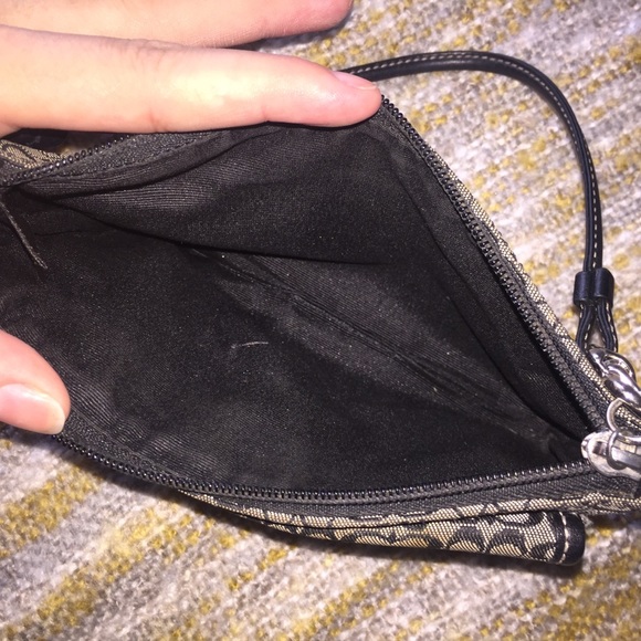 COACH Wristlet - Picture 5 of 8