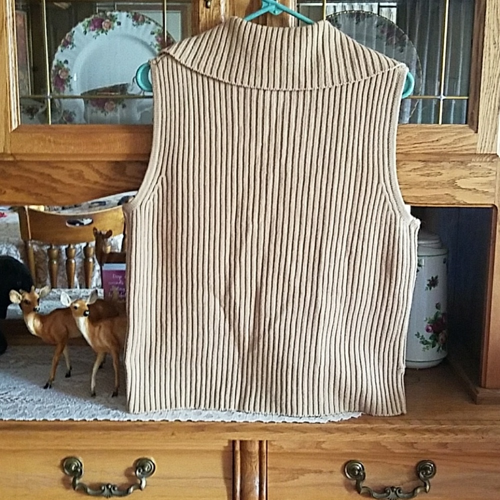 DESIGNER STUDIO ORIGINALS VEST ~🎊HP🎊 - Picture 3 of 4