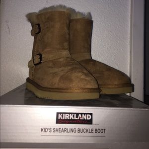 Kid’s Shearling Buckle Boot