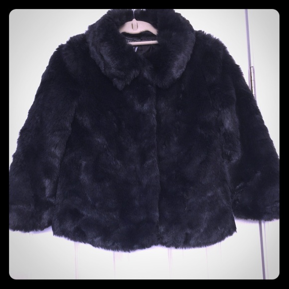 Faux fur black coat - Picture 2 of 5