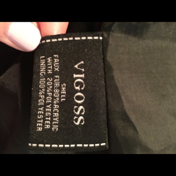 Faux fur black coat - Picture 5 of 5