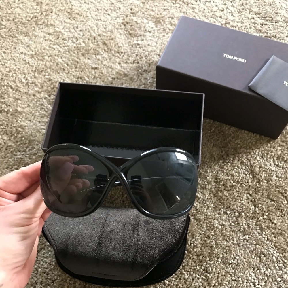 Authentic Tom Ford sunglasses. Brand new !!!