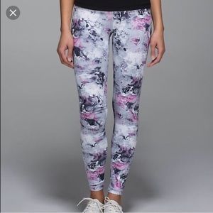 Lululemon crop legging multi color flower print