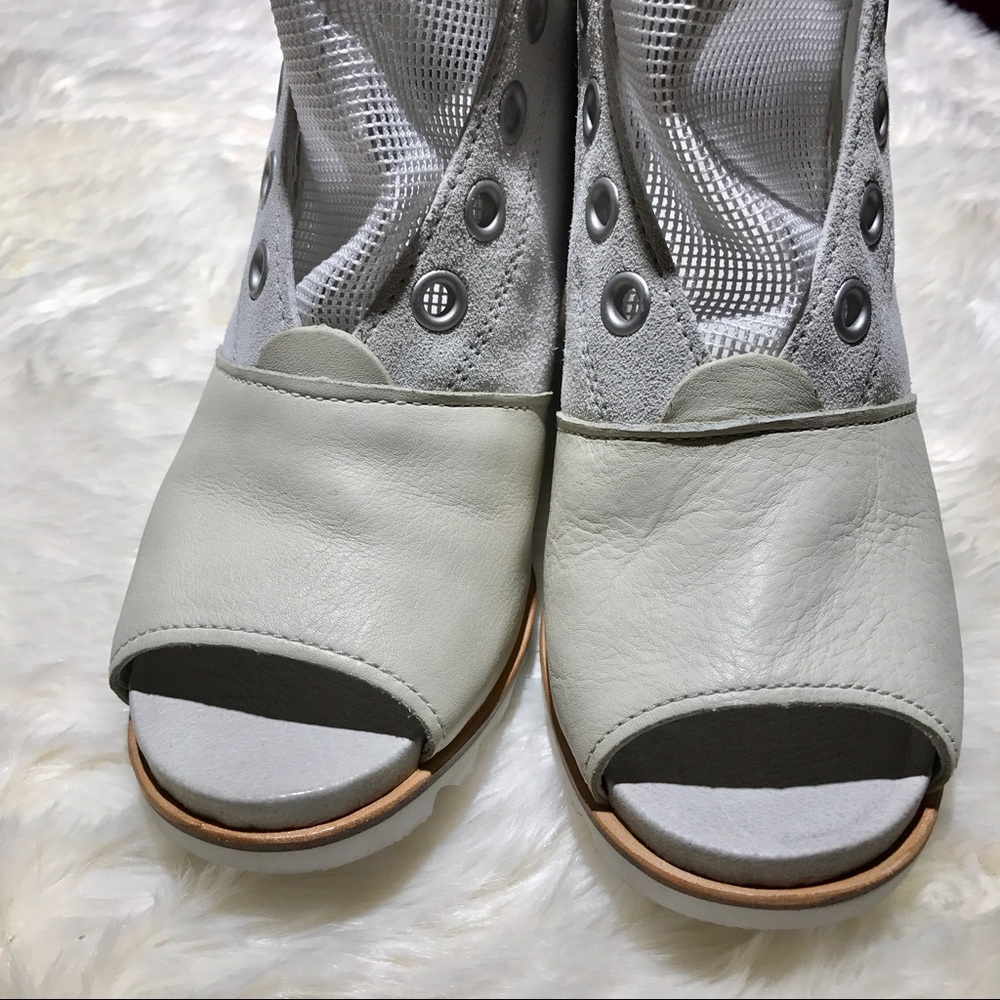 Sorel Joanie Mesh Wedge Bootie White - Picture 3 of 8