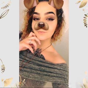 Meet your Posher, Caroline