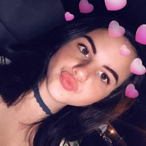 Meet your Posher, Kayla