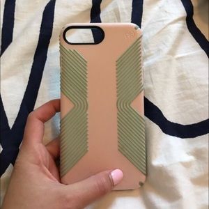 Speck IPhone 7 Plus case