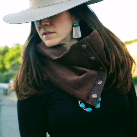 Chocolate Corduroy Cowl - Picture 2 of 4