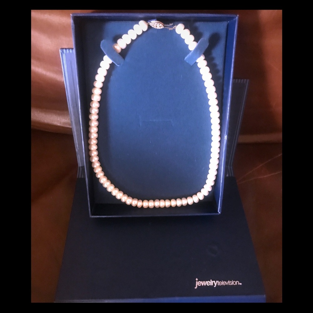 Button Strand Pearls