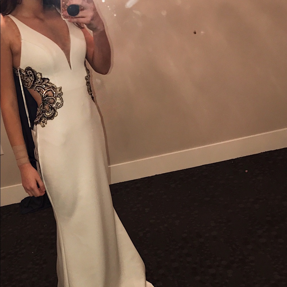 WHITE LOW CUT PROM DRESS
