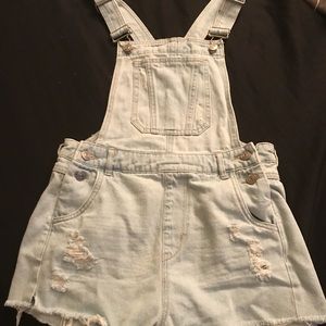 Short overalls