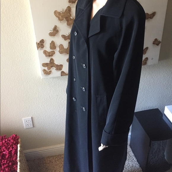Black trench coat - Picture 4 of 8