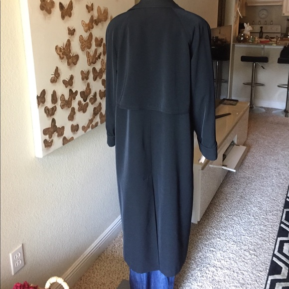 Black trench coat - Picture 5 of 8