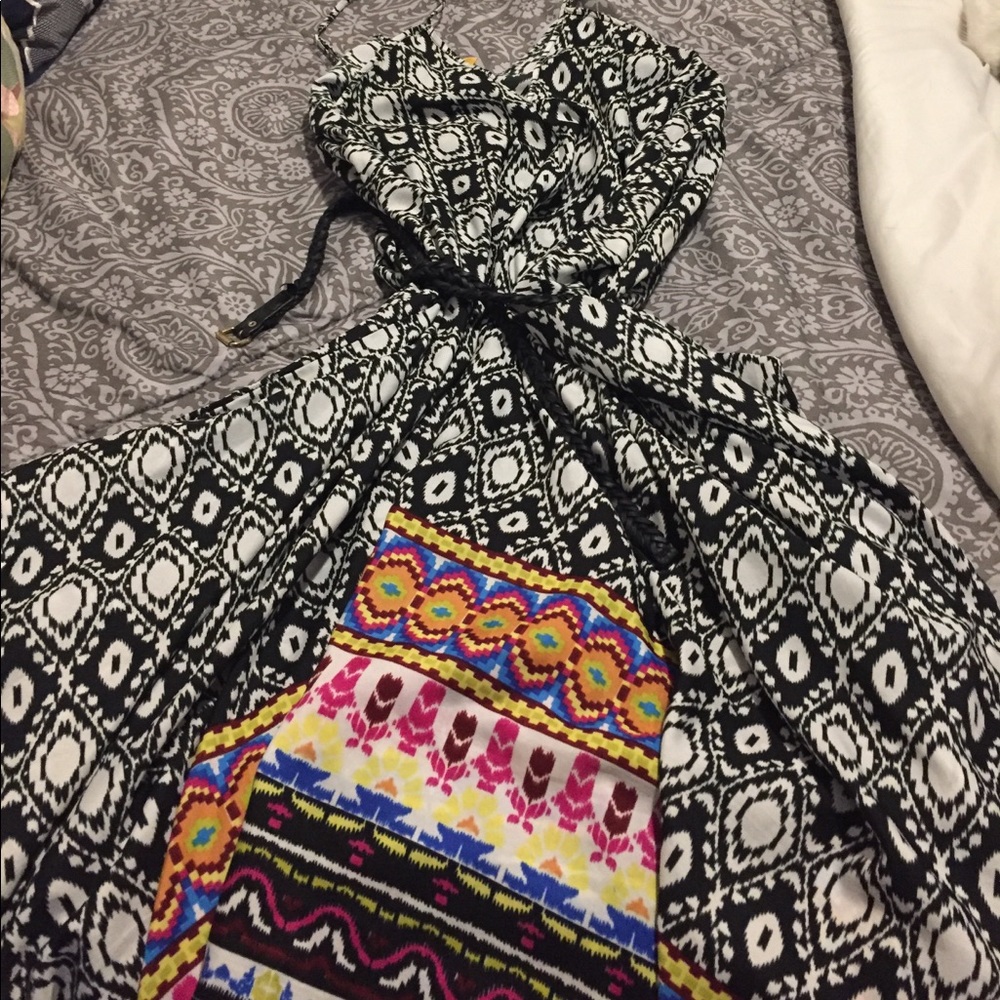 Sweetheart neck handkerchief dress