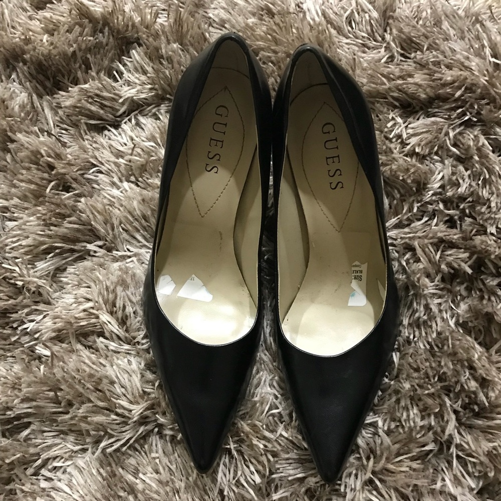 Guess black stiletto pumps - Picture 2 of 7