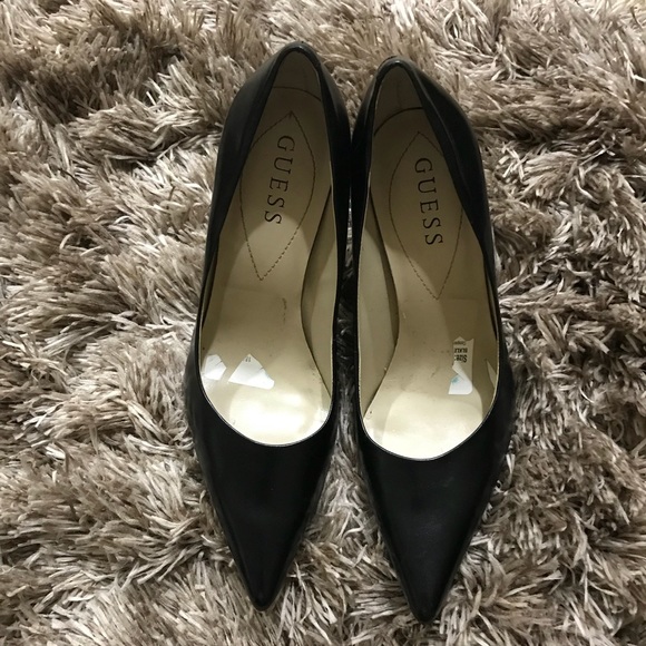 Guess black stiletto pumps - Picture 2 of 7