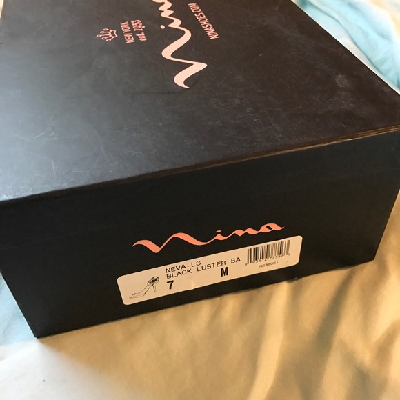 NEW Nina Neva Black Satin Heels, Size 7 - Picture 5 of 5