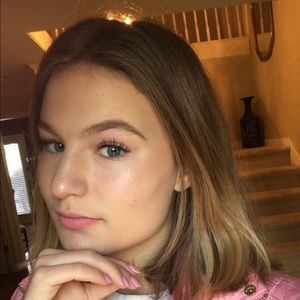 Meet your Posher, Meredith