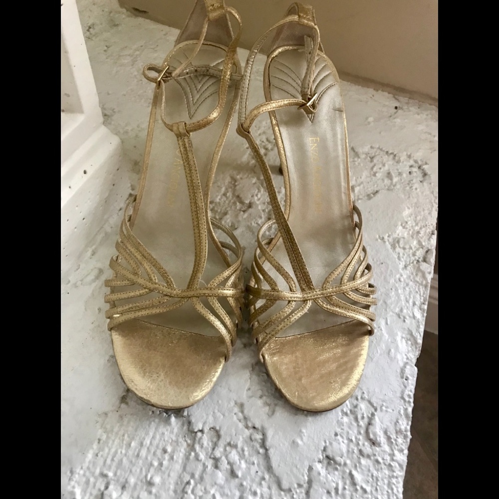 Glam gold vintage style t strap heels