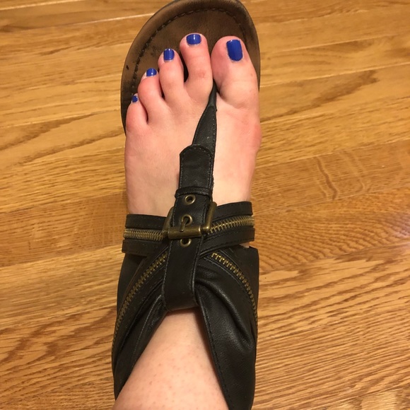 Trendy gladiator sandals - Picture 4 of 7